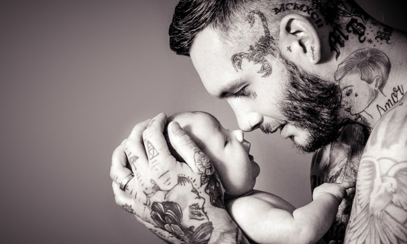 HELLO BABY! GIFT VOUCHER:  60m Studio Shoot + 10 Digitals